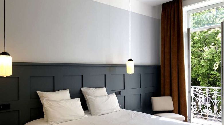 <b>Best Western Hotel De Verdun Suite</b>. Images powered by <a href="https://iceportal.shijigroup.com/" title="IcePortal" target="_blank">IcePortal</a>.