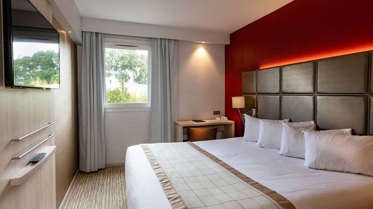 Best Western Le Lavarin Room