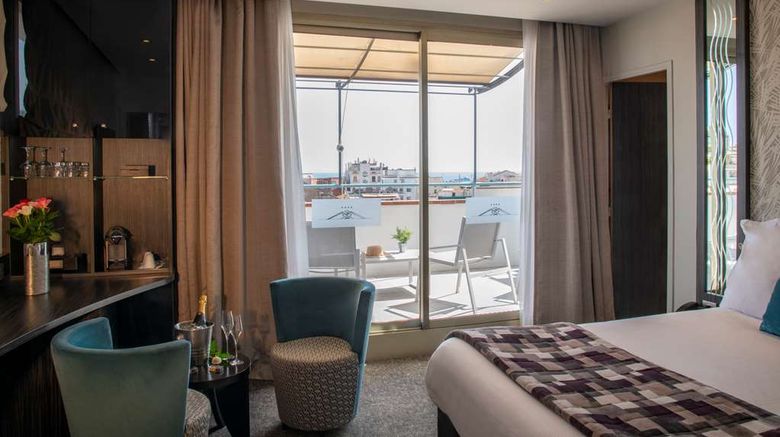 <b>Best Western Premier Mondial Suite</b>. Images powered by <a href="https://iceportal.shijigroup.com/" title="IcePortal" target="_blank">IcePortal</a>.