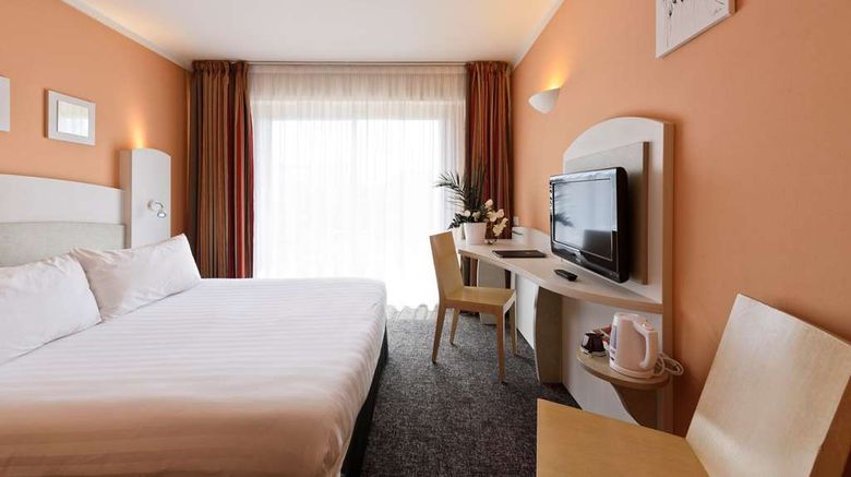 <b>Best Western Astoria Room</b>. Images powered by <a href="https://iceportal.shijigroup.com/" title="IcePortal" target="_blank">IcePortal</a>.