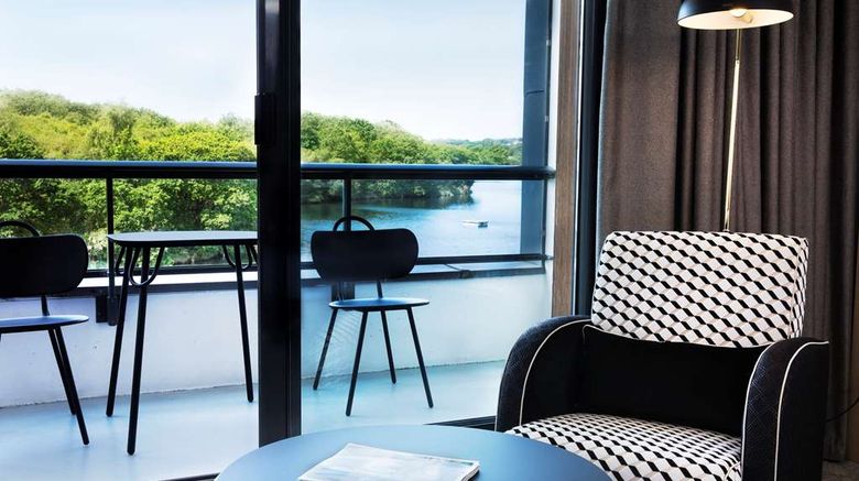 <b>Best Western Plus Hotel les Rives du Ter Suite</b>. Images powered by <a href="https://iceportal.shijigroup.com/" title="IcePortal" target="_blank">IcePortal</a>.