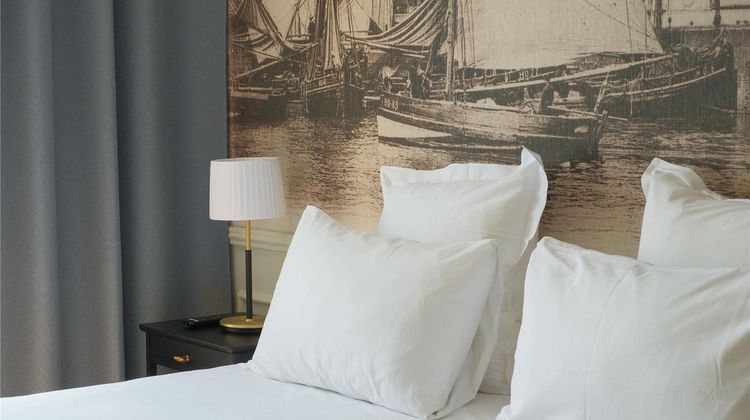 Best Western Le Cheval Blanc Room