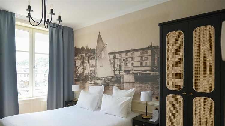 Best Western Le Cheval Blanc Room