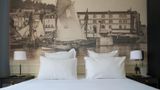 <b>Best Western Le Cheval Blanc Room</b>. Images powered by <a href="https://iceportal.shijigroup.com/" title="IcePortal" target="_blank">IcePortal</a>.
