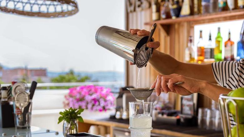 <b>Best Western Plus Ajaccio Amiraute Restaurant</b>. Images powered by <a href="https://iceportal.shijigroup.com/" title="IcePortal" target="_blank">IcePortal</a>.