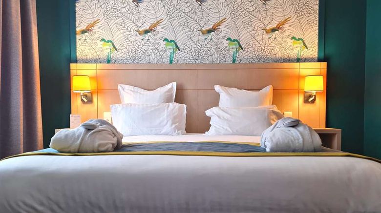 <b>Best Western Plus Vannes Centre Ville Room</b>. Images powered by <a href="https://iceportal.shijigroup.com/" title="IcePortal" target="_blank">IcePortal</a>.