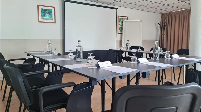 <b>Best Western Plus Vannes Centre Ville Meeting</b>. Images powered by <a href="https://iceportal.shijigroup.com/" title="IcePortal" target="_blank">IcePortal</a>.