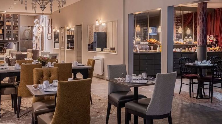 <b>Best Western Plus Hotel Litteraire Restaurant</b>. Images powered by <a href="https://iceportal.shijigroup.com/" title="IcePortal" target="_blank">IcePortal</a>.