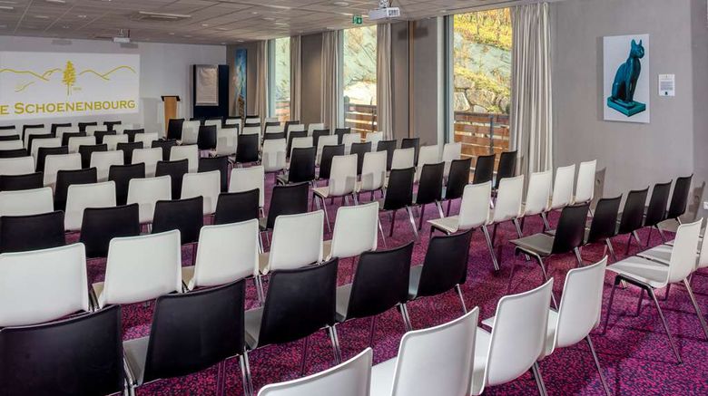 <b>Best Western Hotel le Schoenenbourg Meeting</b>. Images powered by <a href="https://iceportal.shijigroup.com/" title="IcePortal" target="_blank">IcePortal</a>.
