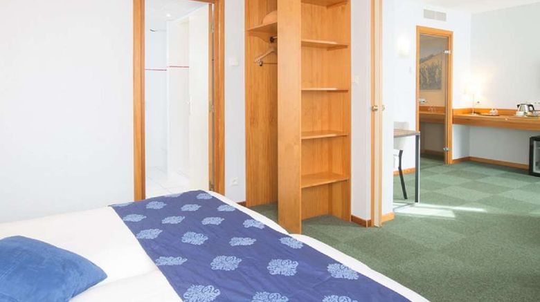 <b>Best Western Hotel le Schoenenbourg Suite</b>. Images powered by <a href="https://iceportal.shijigroup.com/" title="IcePortal" target="_blank">IcePortal</a>.