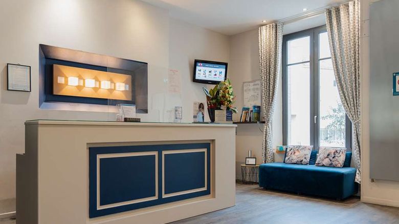 <b>Best Western Hotel De La Plage Lobby</b>. Images powered by <a href="https://iceportal.shijigroup.com/" title="IcePortal" target="_blank">IcePortal</a>.