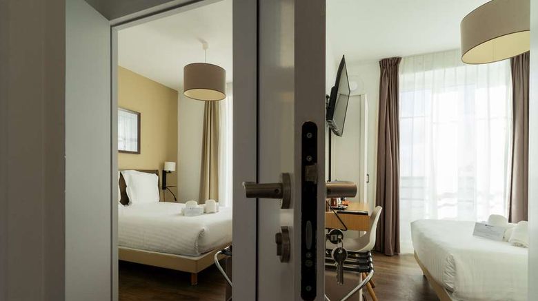 <b>Best Western Hotel De La Plage Room</b>. Images powered by <a href="https://iceportal.shijigroup.com/" title="IcePortal" target="_blank">IcePortal</a>.
