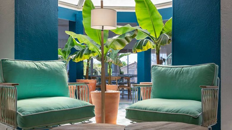 <b>Best Western Hotel Paradou Mediterranee Lobby</b>. Images powered by <a href="https://iceportal.shijigroup.com/" title="IcePortal" target="_blank">IcePortal</a>.