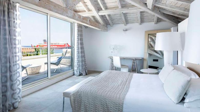 <b>Best Western Premier Santa Maria Suite</b>. Images powered by <a href="https://iceportal.shijigroup.com/" title="IcePortal" target="_blank">IcePortal</a>.