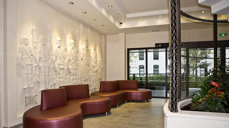 <b>Best Western Plus Hotel des Francs Lobby</b>. Images powered by <a href="https://iceportal.shijigroup.com/" title="IcePortal" target="_blank">IcePortal</a>.