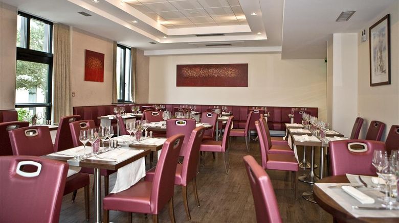 <b>Best Western Plus Hotel des Francs Restaurant</b>. Images powered by <a href="https://iceportal.shijigroup.com/" title="IcePortal" target="_blank">IcePortal</a>.