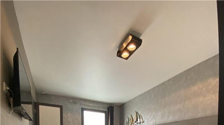 <b>Best Western La Mare O Poissons Room</b>. Images powered by <a href="https://iceportal.shijigroup.com/" title="IcePortal" target="_blank">IcePortal</a>.