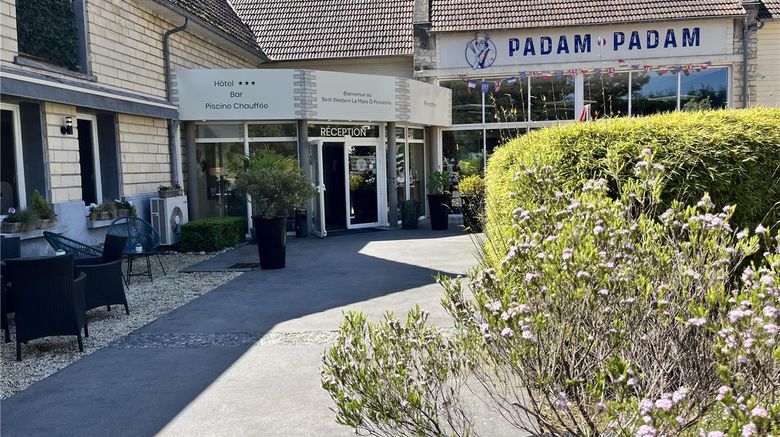 <b>Best Western La Mare O Poissons Exterior</b>. Images powered by <a href="https://iceportal.shijigroup.com/" title="IcePortal" target="_blank">IcePortal</a>.