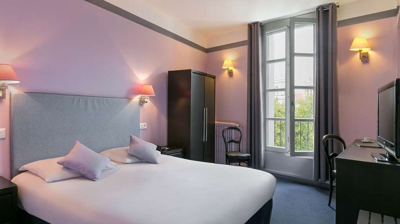 <b>Best Western Hotel Le Guilhem Room</b>. Images powered by <a href="https://iceportal.shijigroup.com/" title="IcePortal" target="_blank">IcePortal</a>.