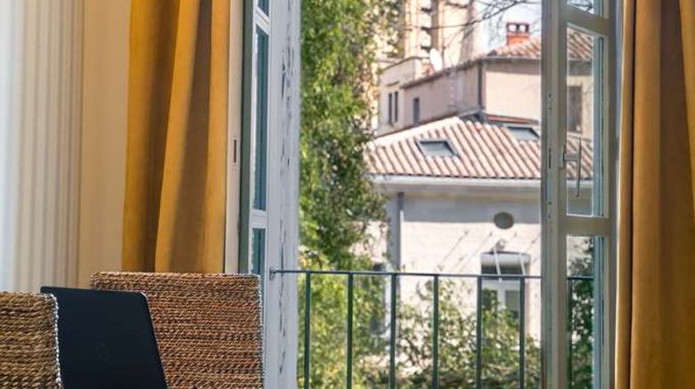 <b>Best Western Hotel Le Guilhem Room</b>. Images powered by <a href="https://iceportal.shijigroup.com/" title="IcePortal" target="_blank">IcePortal</a>.