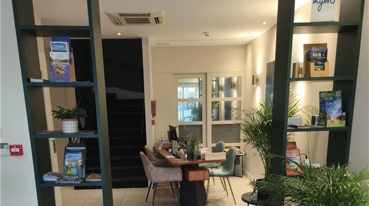 Best Western Blois Chateau Lobby