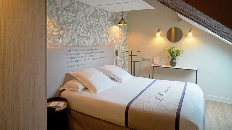 <b>Hotel Litteraire Arthur Rimbaud Suite</b>. Images powered by <a href="https://iceportal.shijigroup.com/" title="IcePortal" target="_blank">IcePortal</a>.