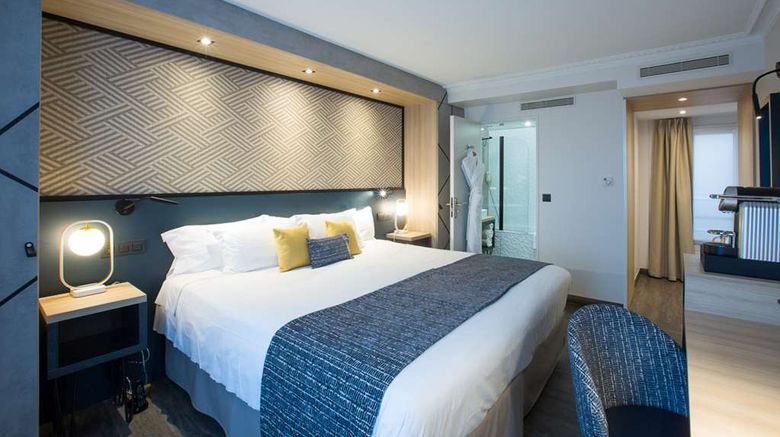 <b>Best Western Plus Opera Batignolles Room</b>. Images powered by <a href="https://iceportal.shijigroup.com/" title="IcePortal" target="_blank">IcePortal</a>.