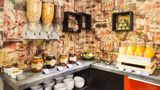 <b>Best Western Plus Opera Batignolles Restaurant</b>. Images powered by <a href="https://iceportal.shijigroup.com/" title="IcePortal" target="_blank">IcePortal</a>.