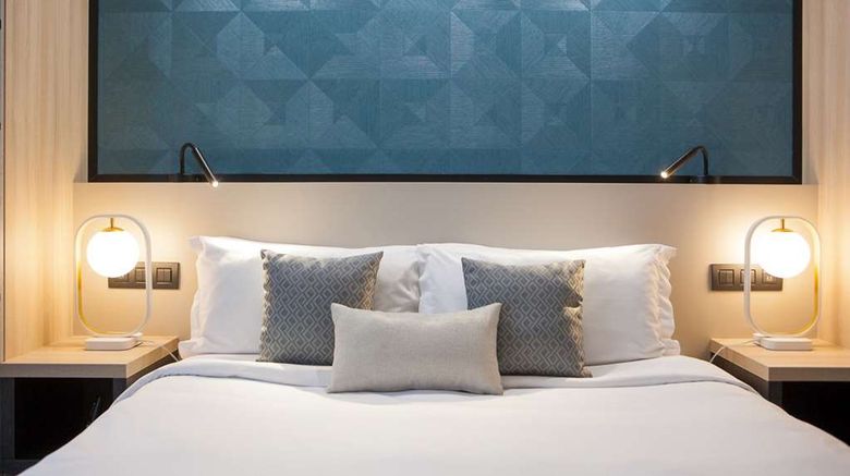 <b>Best Western Plus Opera Batignolles Room</b>. Images powered by <a href="https://iceportal.shijigroup.com/" title="IcePortal" target="_blank">IcePortal</a>.