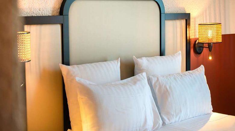 <b>Best Western Saint Etienne Aeroport Room</b>. Images powered by <a href="https://iceportal.shijigroup.com/" title="IcePortal" target="_blank">IcePortal</a>.