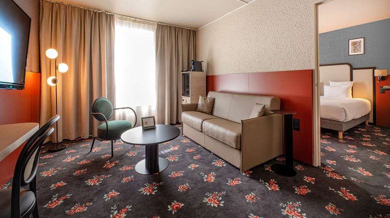 <b>Best Western Saint Etienne Aeroport Suite</b>. Images powered by <a href="https://iceportal.shijigroup.com/" title="IcePortal" target="_blank">IcePortal</a>.