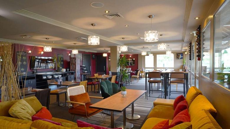 <b>Best Western l'Atelier 117 Lobby</b>. Images powered by <a href="https://iceportal.shijigroup.com/" title="IcePortal" target="_blank">IcePortal</a>.