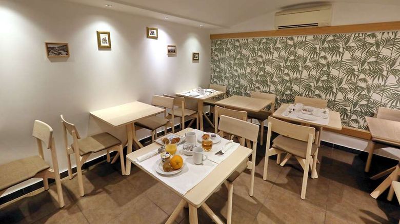 <b>Best Western Hotel Du Mucem Restaurant</b>. Images powered by <a href="https://iceportal.shijigroup.com/" title="IcePortal" target="_blank">IcePortal</a>.