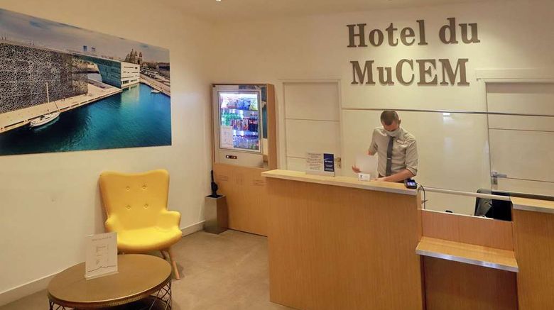 <b>Best Western Hotel Du Mucem Lobby</b>. Images powered by <a href="https://iceportal.shijigroup.com/" title="IcePortal" target="_blank">IcePortal</a>.