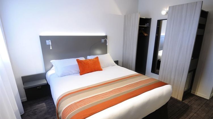 Best Western Plus Hotel de Chassieu Room
