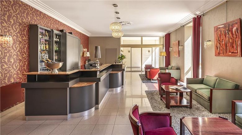<b>Best Western Poitiers Centre Le Grand Lobby</b>. Images powered by <a href="https://iceportal.shijigroup.com/" title="IcePortal" target="_blank">IcePortal</a>.