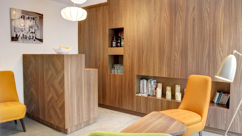 <b>Best Western Plus 61 Paris Nation Hotel Restaurant</b>. Images powered by <a href="https://iceportal.shijigroup.com/" title="IcePortal" target="_blank">IcePortal</a>.