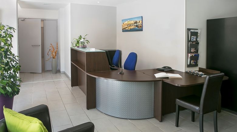 <b>Best Western Hotel Des Thermes Lobby</b>. Images powered by <a href="https://iceportal.shijigroup.com/" title="IcePortal" target="_blank">IcePortal</a>.