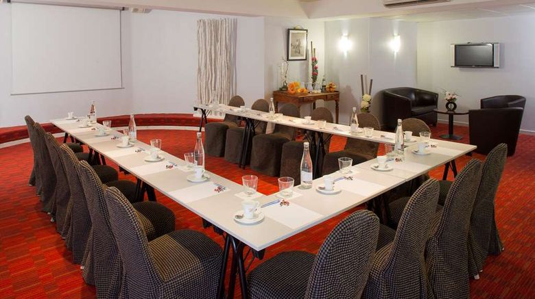 <b>Best Western Plus Le Patio des Artistes Meeting</b>. Images powered by <a href="https://iceportal.shijigroup.com/" title="IcePortal" target="_blank">IcePortal</a>.