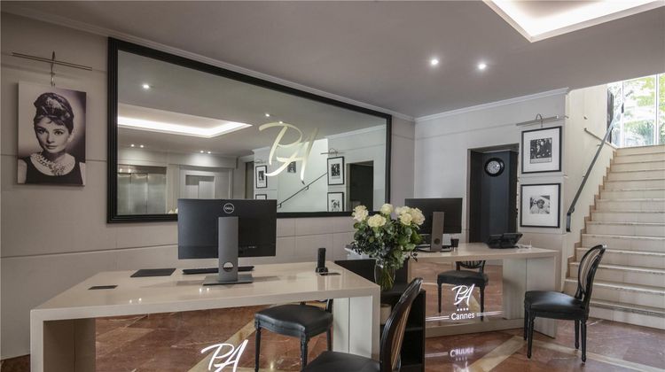 Best Western Plus Le Patio des Artistes Lobby