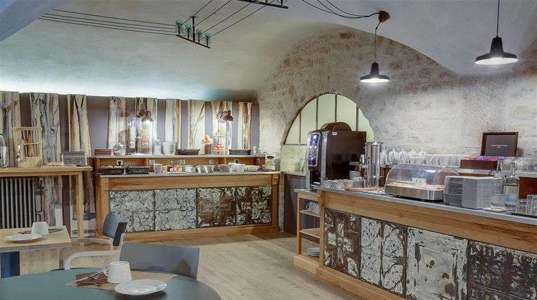 <b>Best Western Citadelle Besancon Restaurant</b>. Images powered by <a href="https://iceportal.shijigroup.com/" title="IcePortal" target="_blank">IcePortal</a>.