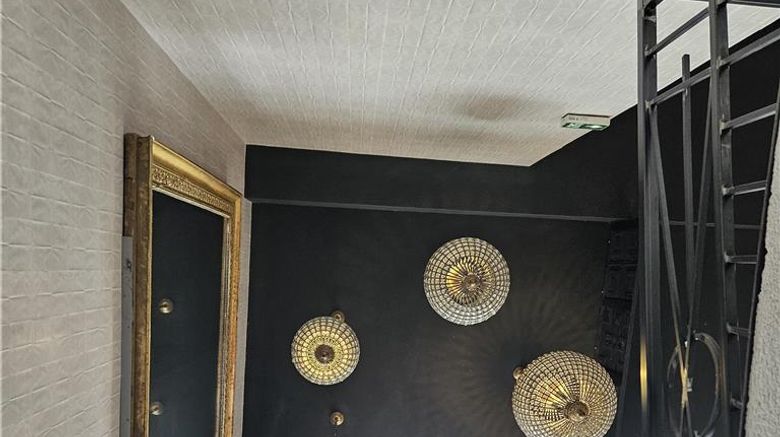 <b>Best Western Citadelle Besancon Lobby</b>. Images powered by <a href="https://iceportal.shijigroup.com/" title="IcePortal" target="_blank">IcePortal</a>.