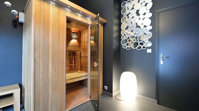 <b>Best Western Auray Le Loch Spa</b>. Images powered by <a href="https://iceportal.shijigroup.com/" title="IcePortal" target="_blank">IcePortal</a>.