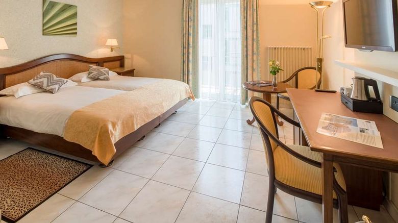 <b>Best Western Hotel Bellevue au Lac Room</b>. Images powered by <a href="https://iceportal.shijigroup.com/" title="IcePortal" target="_blank">IcePortal</a>.