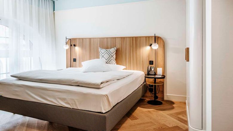 <b>Best Western Plus Hotel Bern Room</b>. Images powered by <a href="https://iceportal.shijigroup.com/" title="IcePortal" target="_blank">IcePortal</a>.