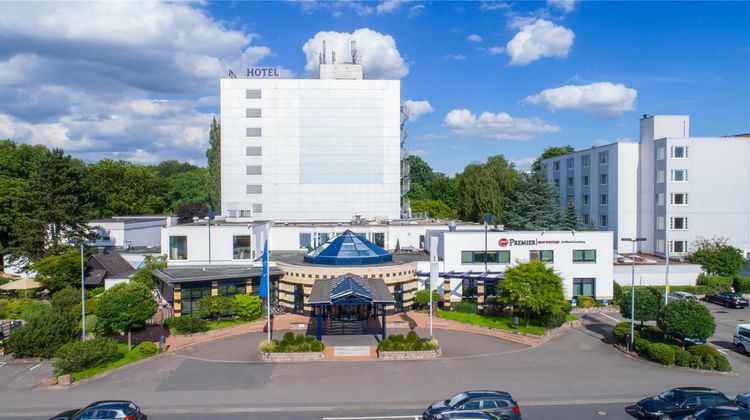 Best Western Premier Parkhotel Kronsberg Exterior