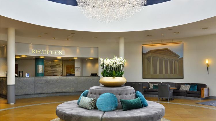 Best Western Premier Parkhotel Kronsberg Lobby