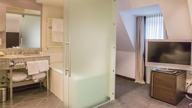 Best Western Premier Hotel Rebstock Room
