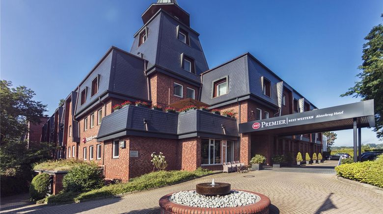 Best Western Premier Alsterkrug Hotel Exterior. Images powered by <a href="https://iceportal.shijigroup.com" target="_blank" rel="noopener">Ice Portal</a>.
