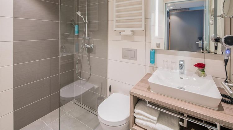 Best Western Hotel Regence Room